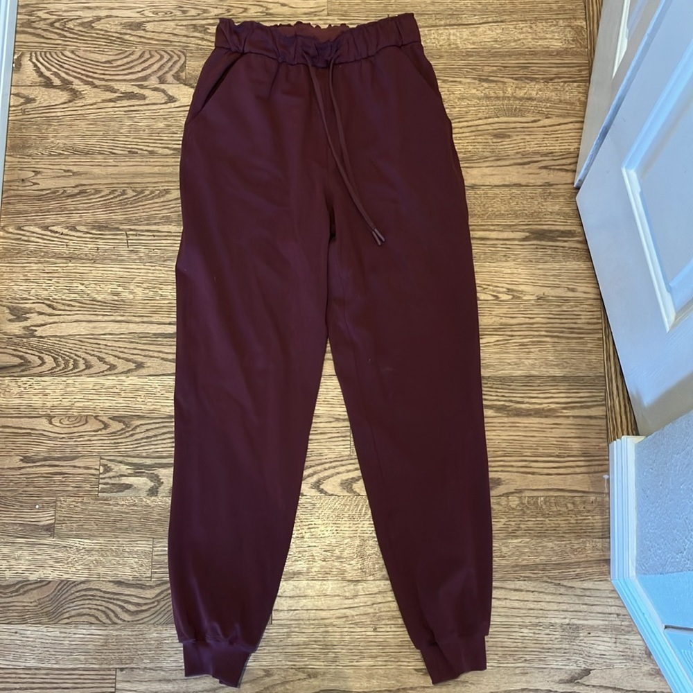 Lululemon Stretch High-Rise Jogger - Picture 2 of 4